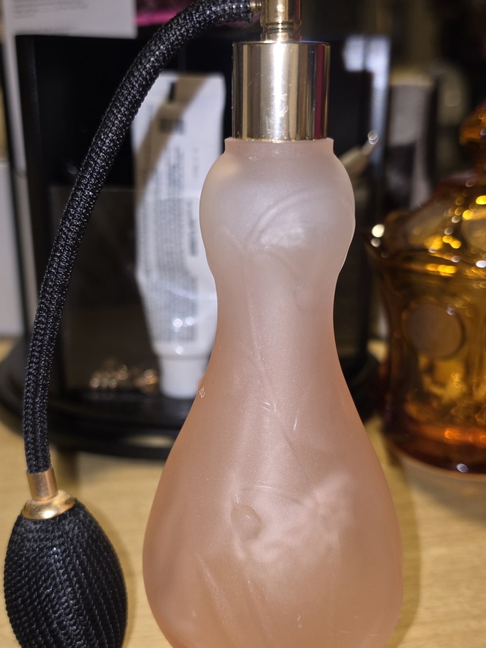 Elegant Pink Glass Perfume Atomizer Bottle - Women Bath & Body